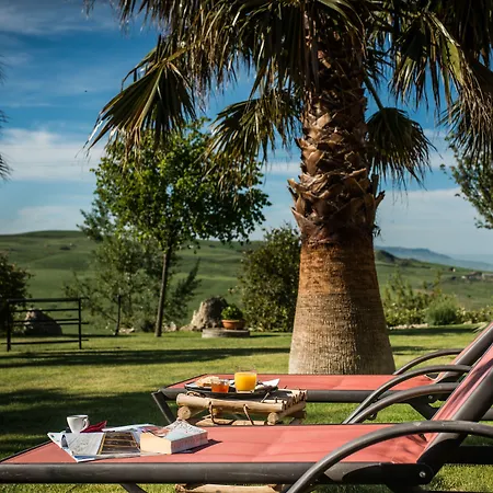 Susafa مزرعة للإقامة Vallelunga Pratameno